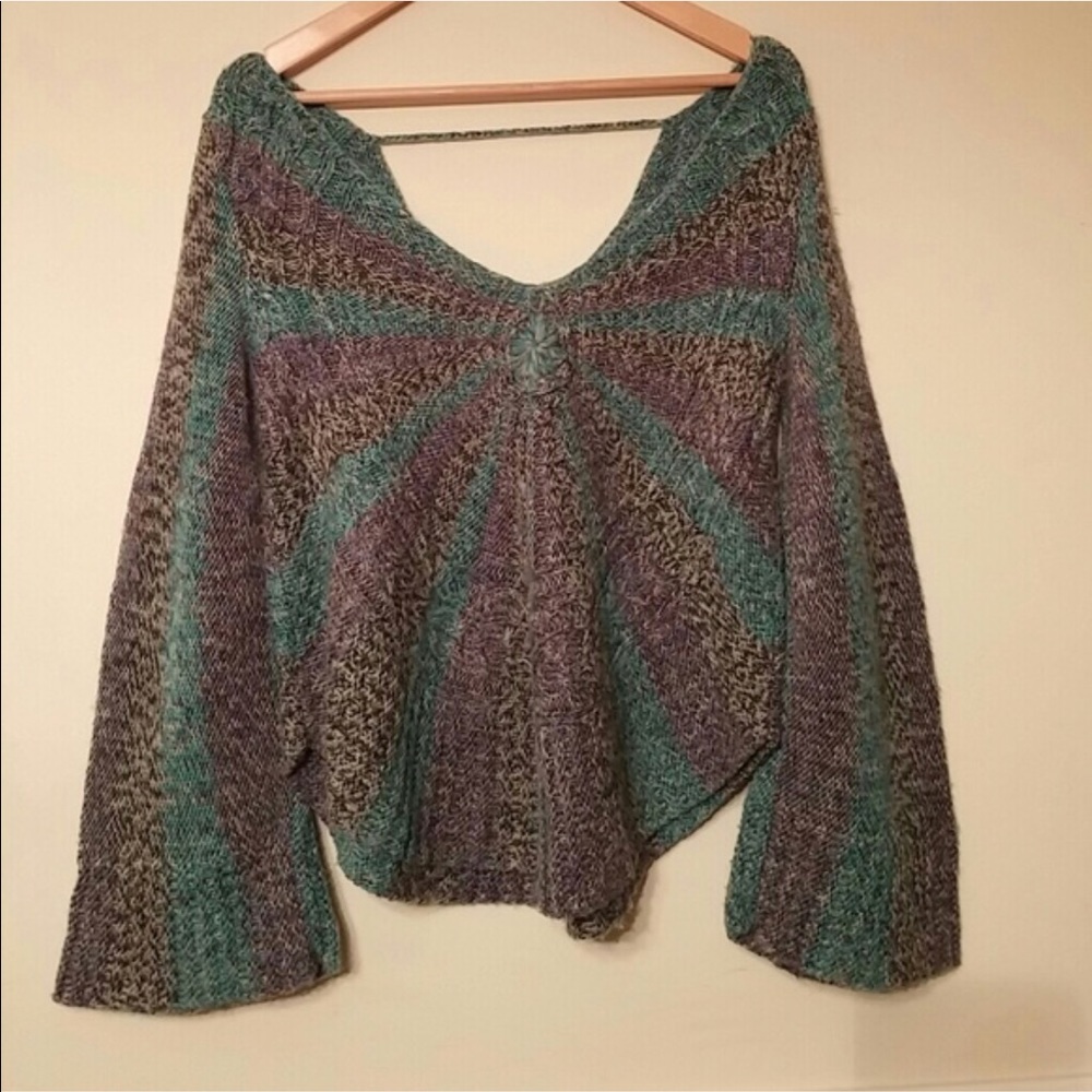 FREE PEOPLE Bell sleeved sweater